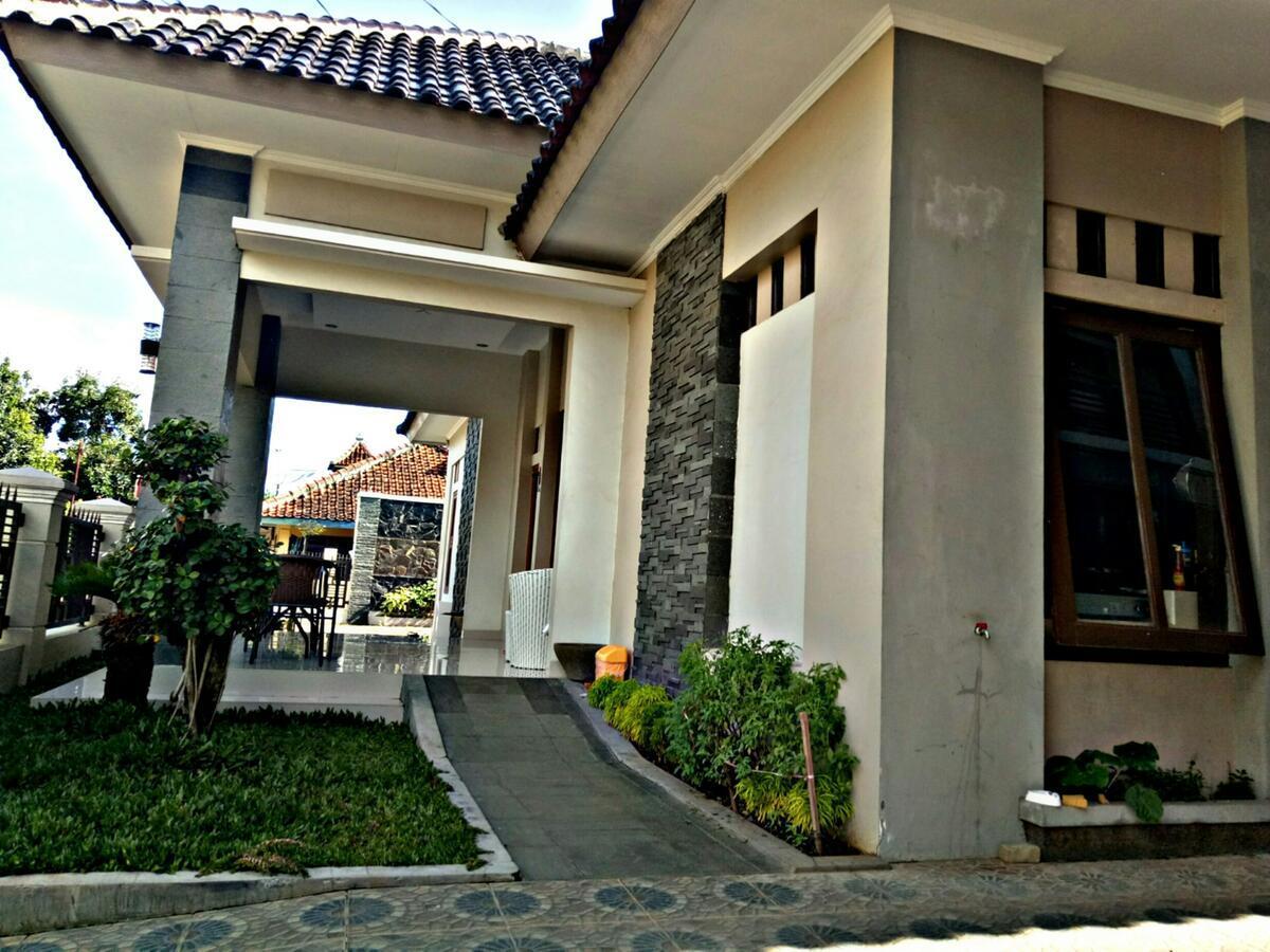 Wisma Andali Syariah Near Rsud Cideres Majalengka 外观 照片