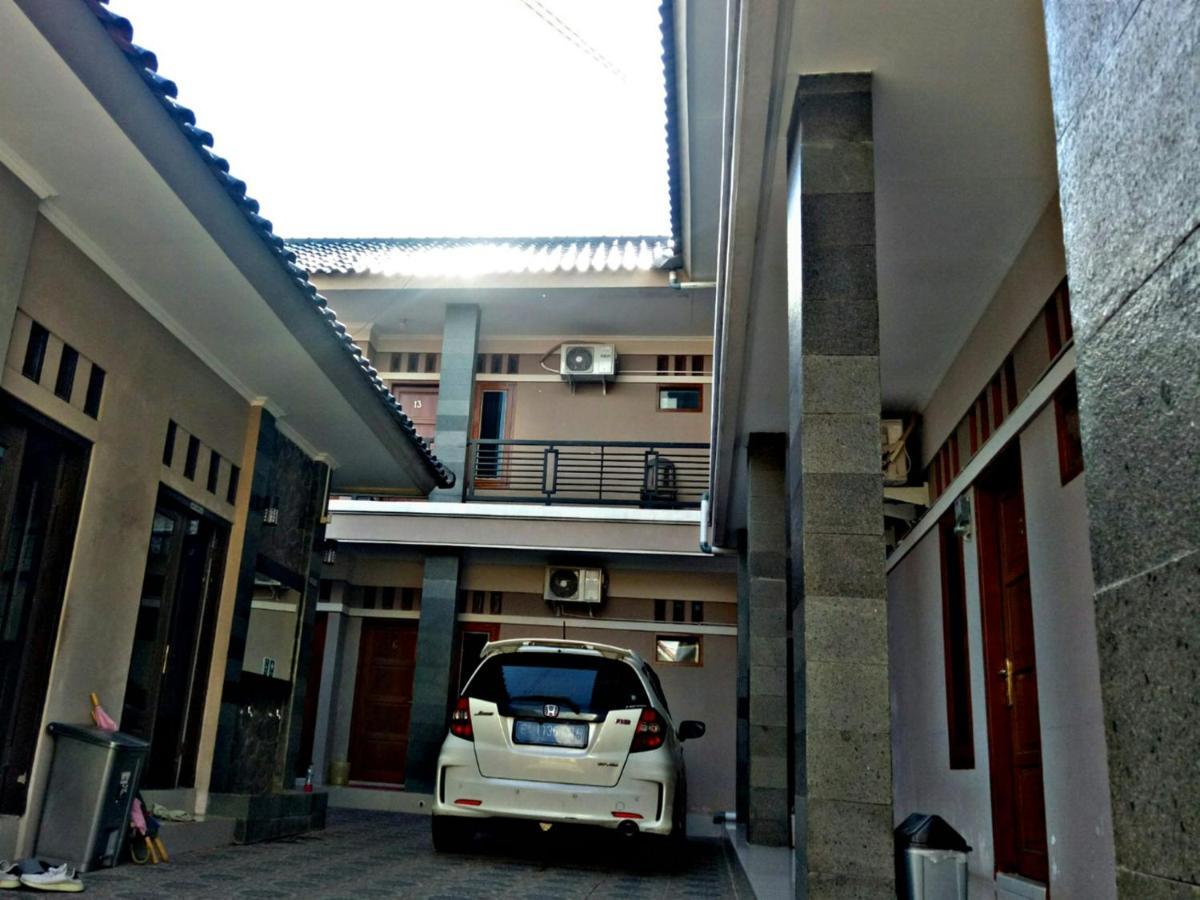 Wisma Andali Syariah Near Rsud Cideres Majalengka 外观 照片