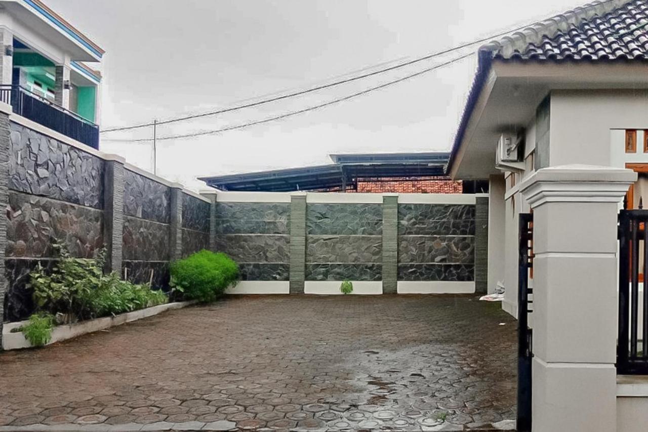 Wisma Andali Syariah Near Rsud Cideres Majalengka 外观 照片